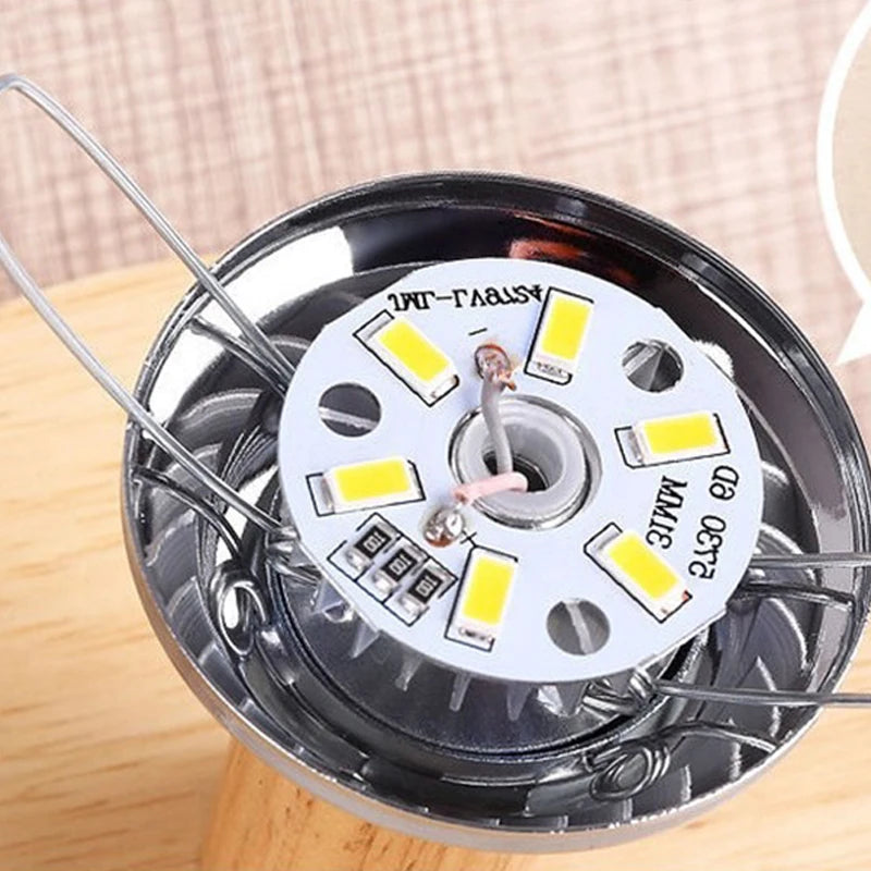 Lámpara LED de Mesa Regulable USB